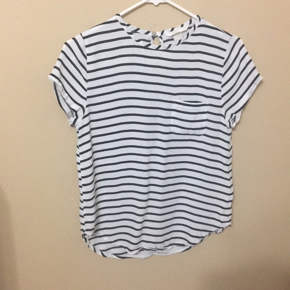 Cute H&M shirt